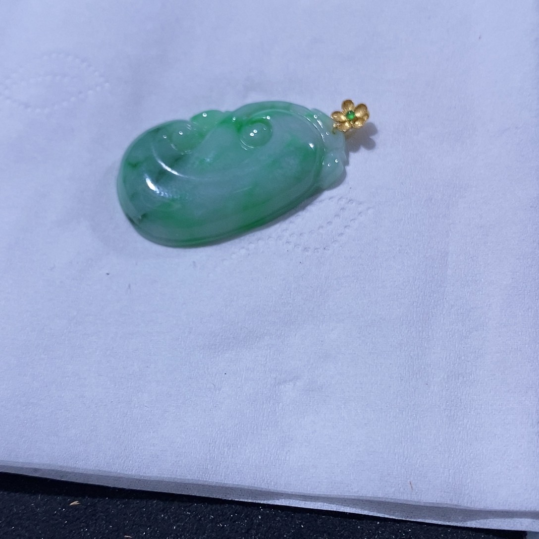 翡翠吊坠(不含链)18K金镶嵌