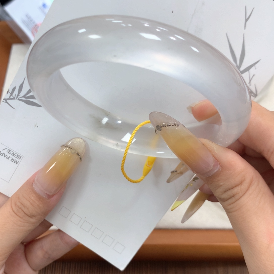 Y***续石英质玉手镯未镶嵌7A61.6