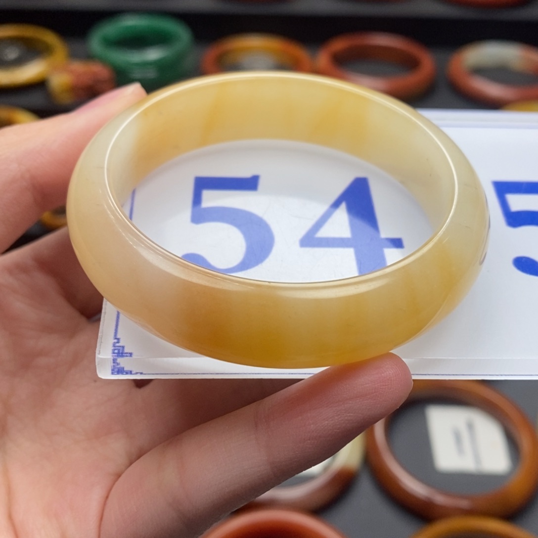 石英质玉（黄龙玉）手镯未镶嵌