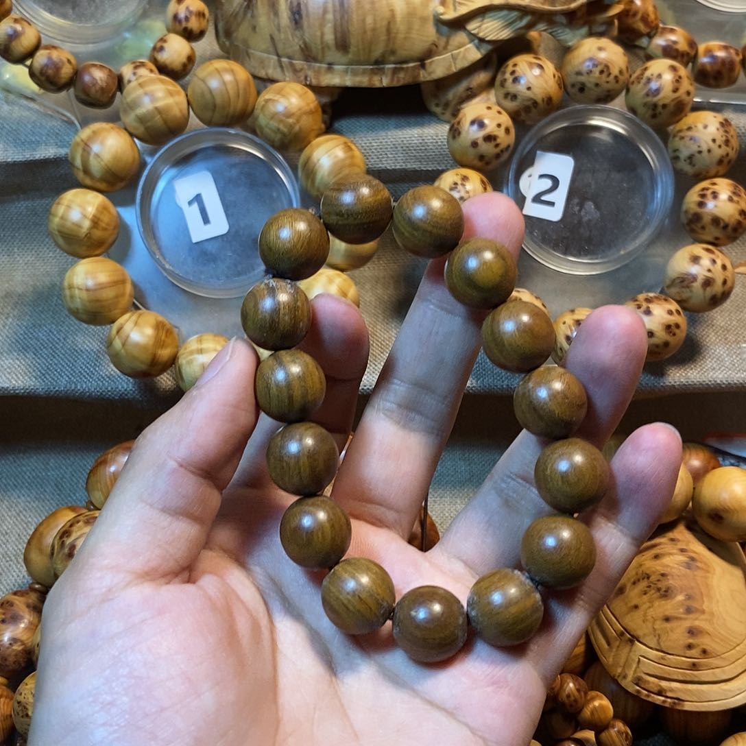 维腊木（绿檀）绿檀1.5圆珠