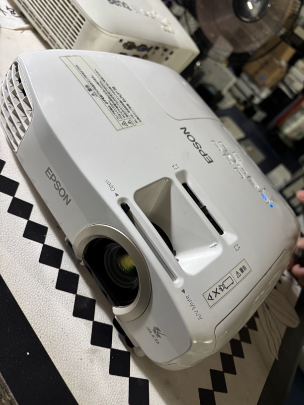 9新  二手 爱普生1080p投影仪 运费自理