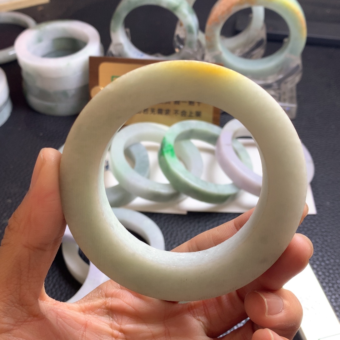 未镶嵌天然翡翠定制翡翠