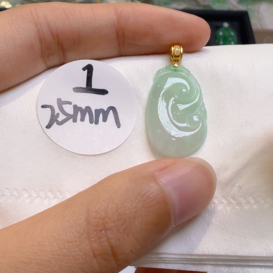 翡翠18K金镶嵌吊坠(不含链)