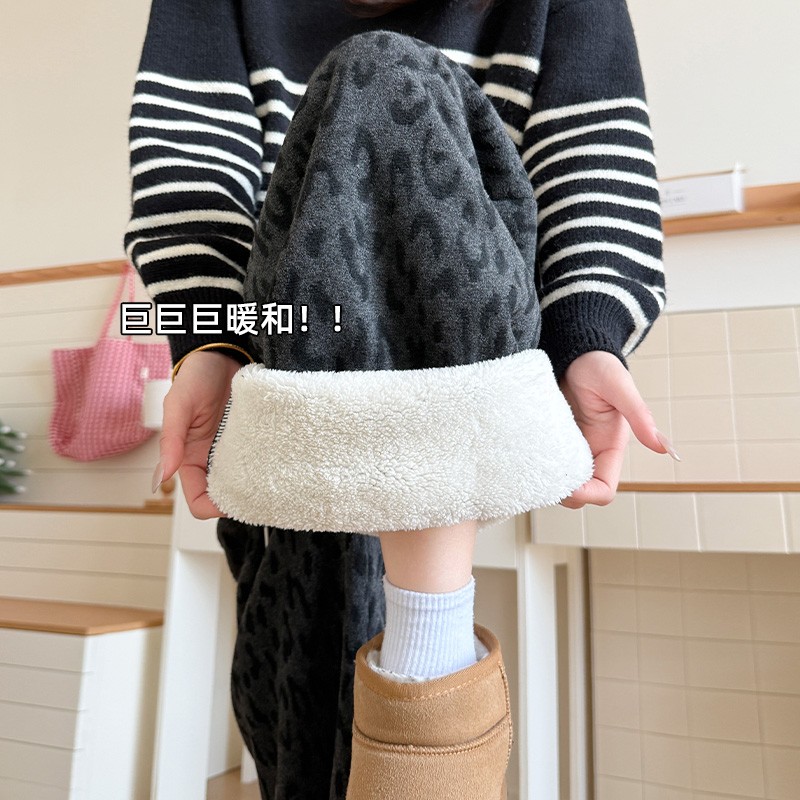 大码豹纹加绒加厚羊羔绒阔腿裤女秋冬新款高腰显瘦慵懒垂感毛巾裤