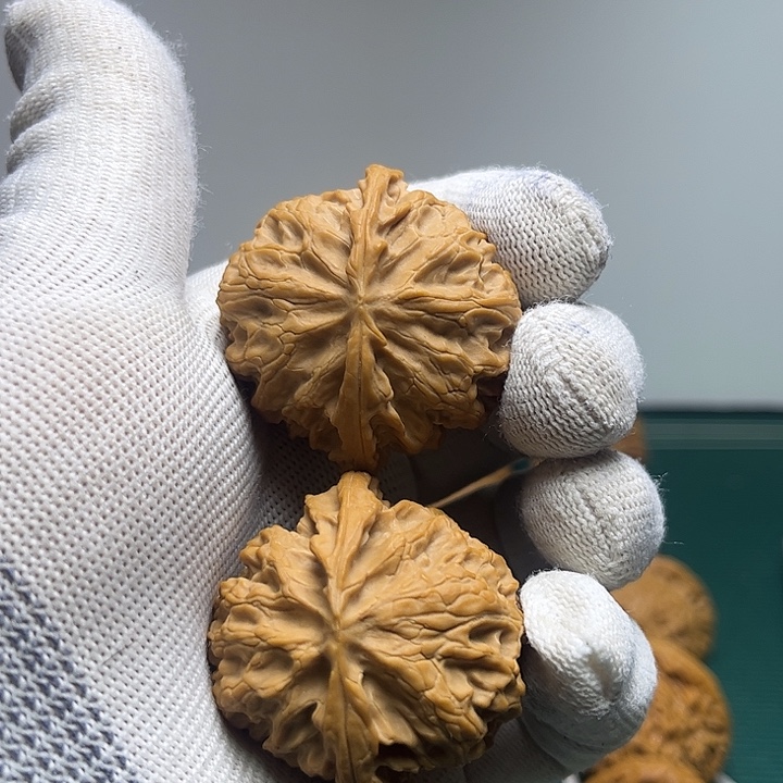 42尺全品无修苹果圆