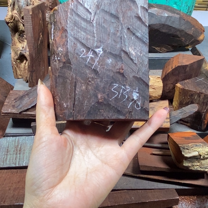 追***行檀香紫檀（小叶紫檀）