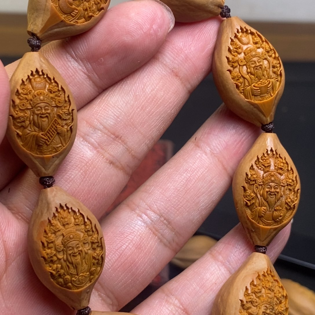 猴头核桃吊坠橄榄