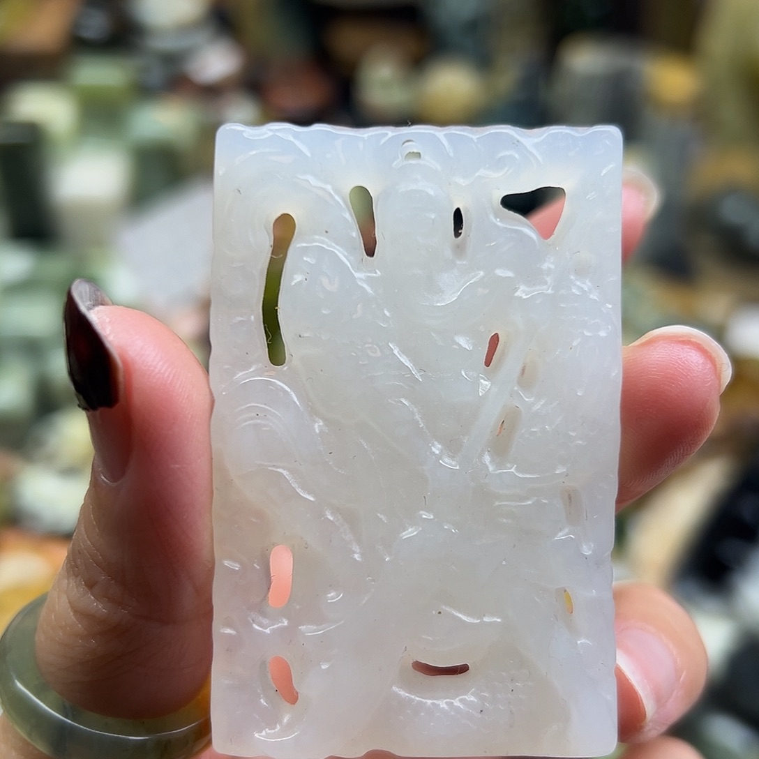 岫玉未镶嵌颈饰岫玉关公