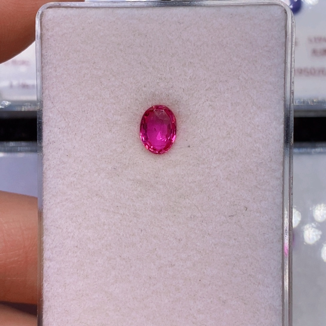 红宝石裸石天然鸽血红宝石