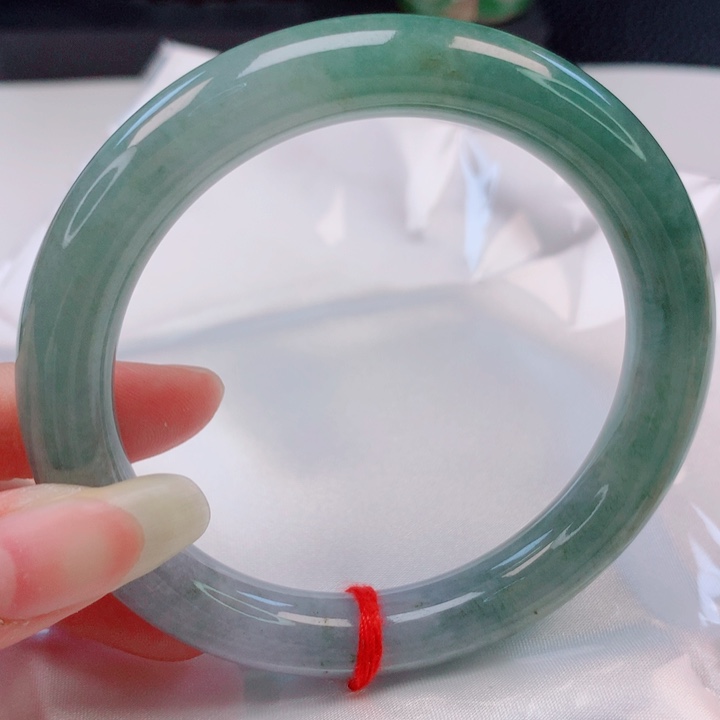 翡翠手镯（圆镯）未镶嵌