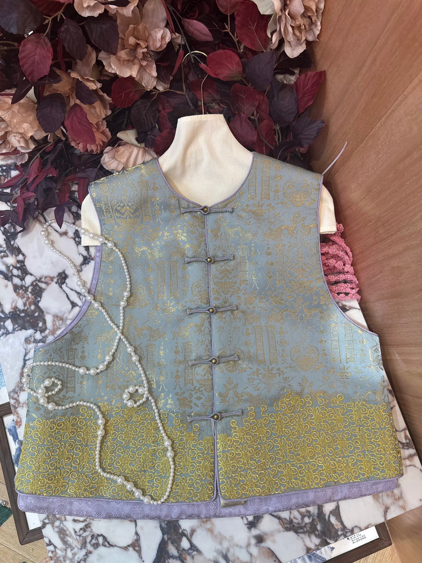 小花家国泰民安重工刺绣新中式马甲