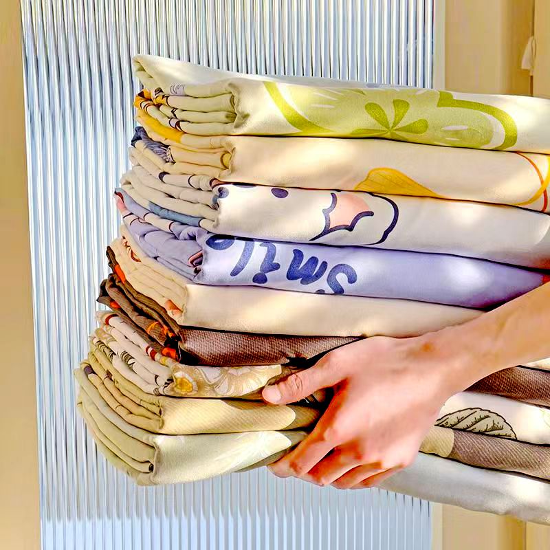 双层纱 匹马棉天丝贡缎150*200拼接被套 两面有拼接微瑕介意慎拍