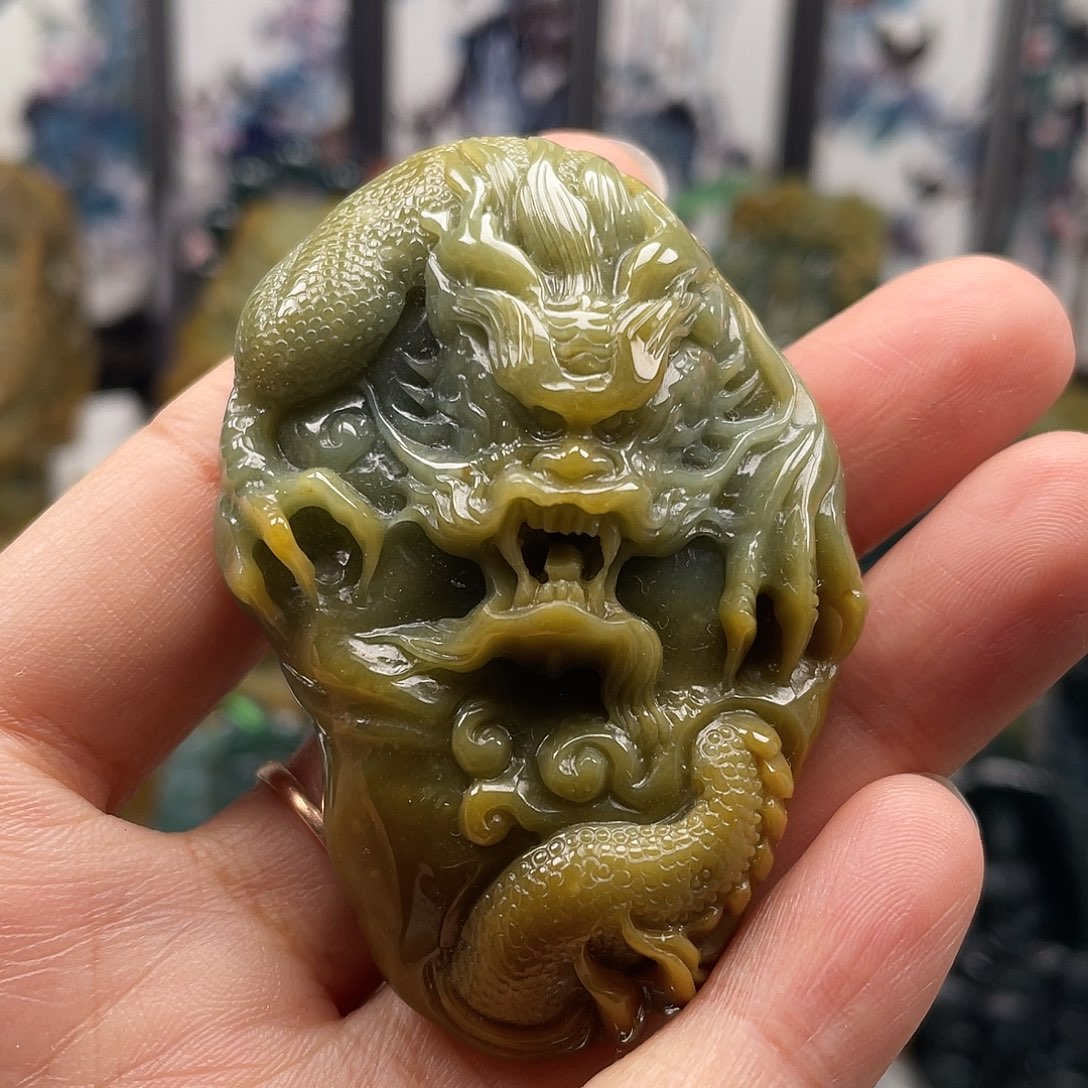 翡翠未镶嵌颈饰天然翡翠a货龙