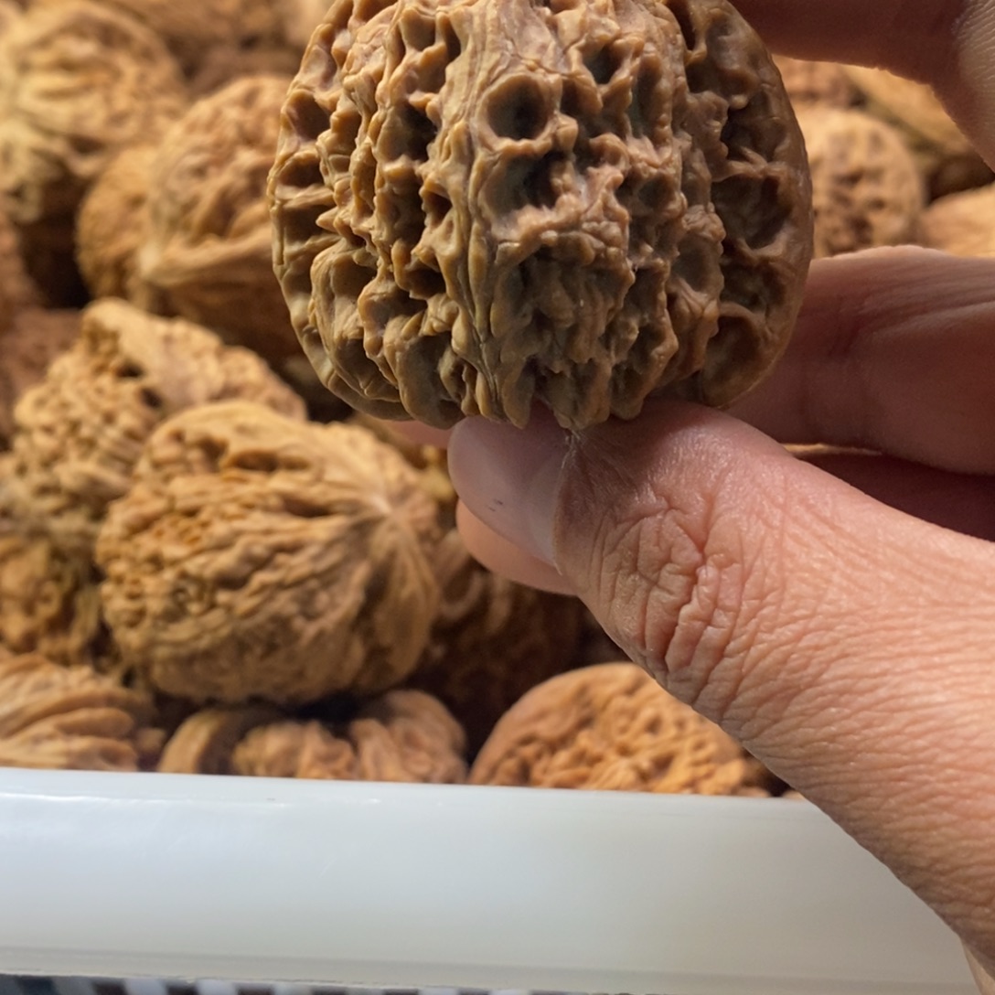 海***漂吊坠文玩核桃南疆