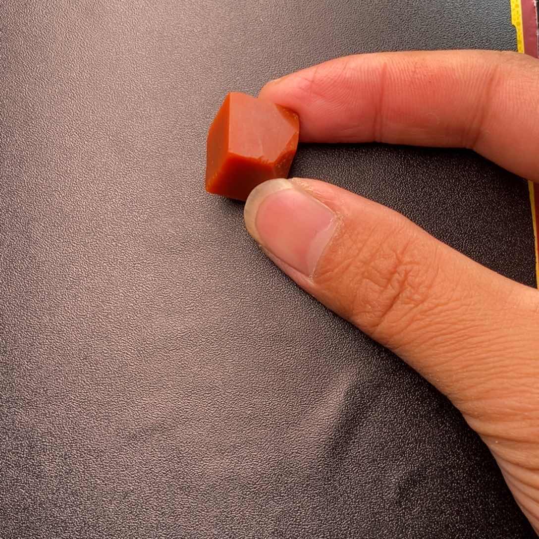 石英质玉颈饰未镶嵌流*