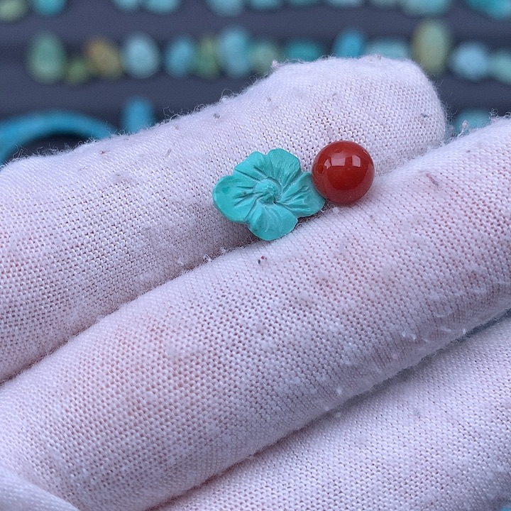 南红玛瑙未镶嵌珠宝奇石