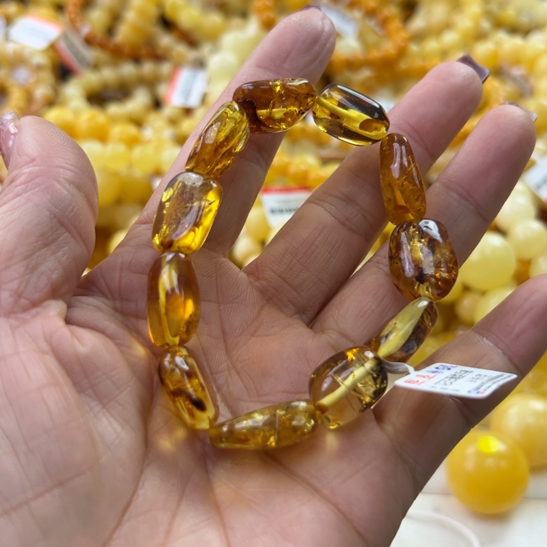 琥珀珠宝奇石未镶嵌