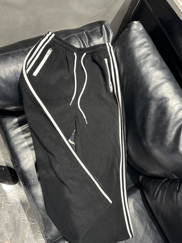 黑白竖条抽绳阔腿裤