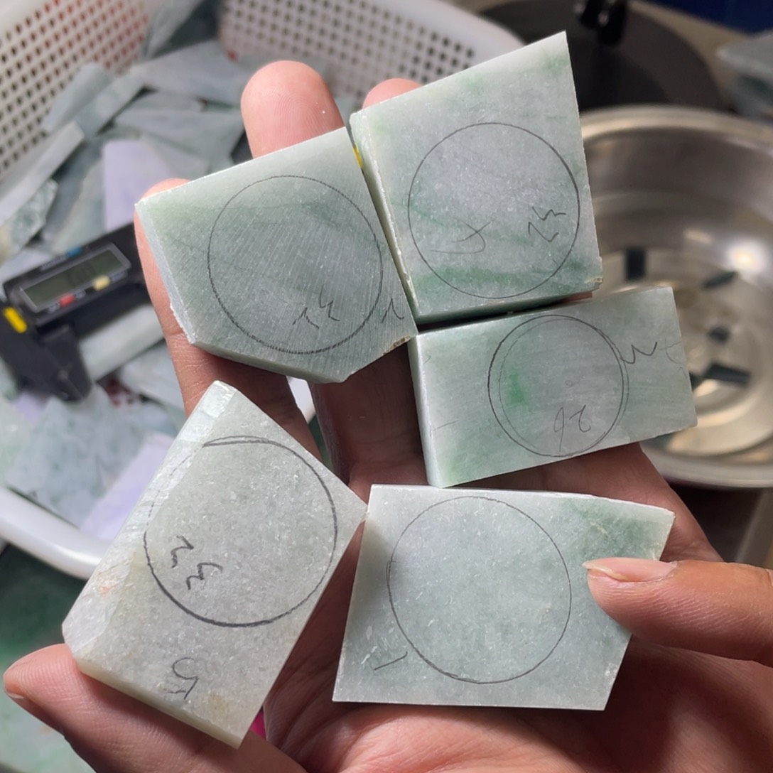 定制翡翠未镶嵌包工平安扣多样性发一