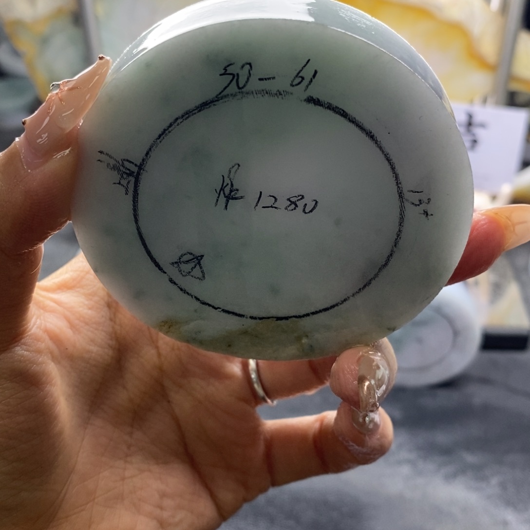 定制翡翠未镶嵌翡翠手镯