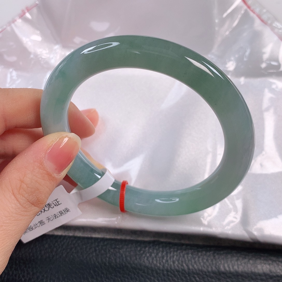 翡翠手镯未镶嵌暮***晚  圆条