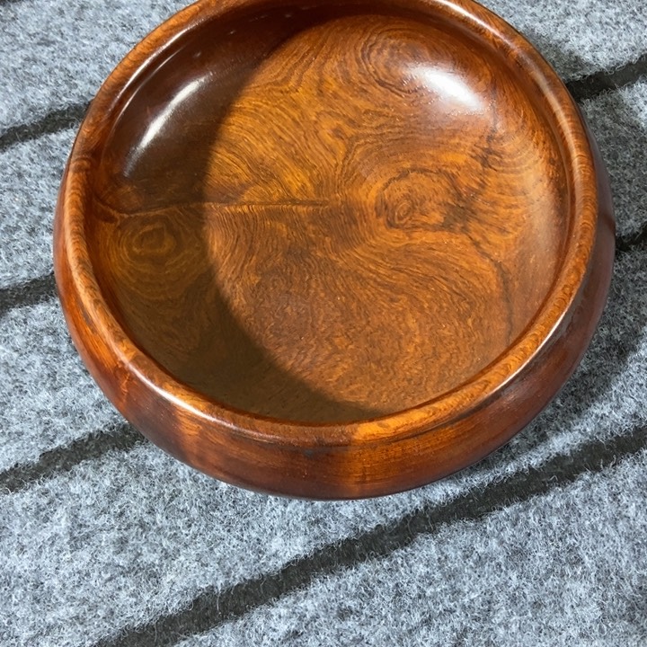 老***童贡木盘子一个一个。