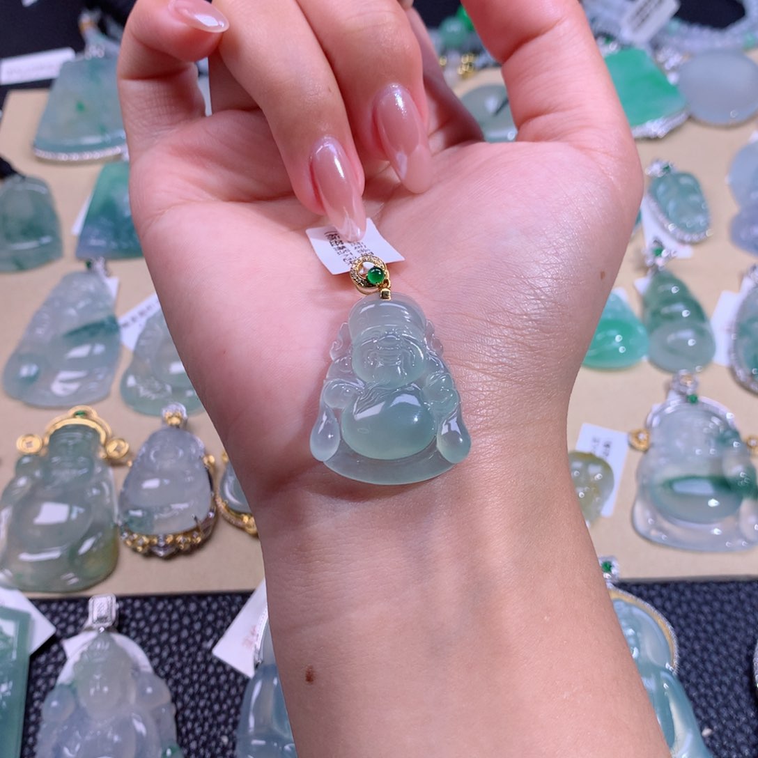 翡翠吊坠(不含链)18K金镶嵌