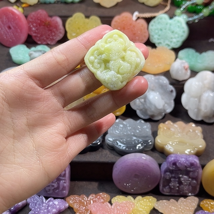 玛瑙/玉髓吊坠(赠链)未镶嵌