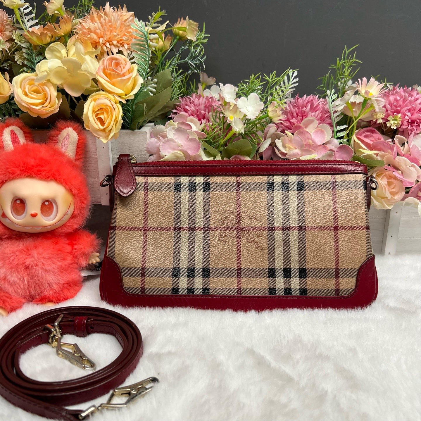 95新 BURBERRY/博柏利 经典战马格 麻将包 经典 百搭-80005