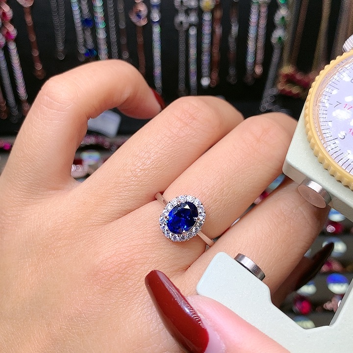 蓝宝石戒指银S925镶嵌68