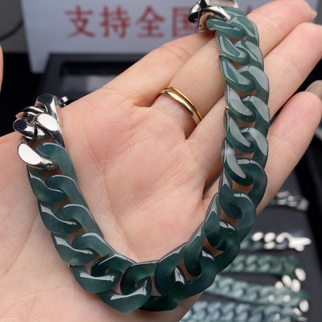 君****翡翠未镶嵌手链手链10001