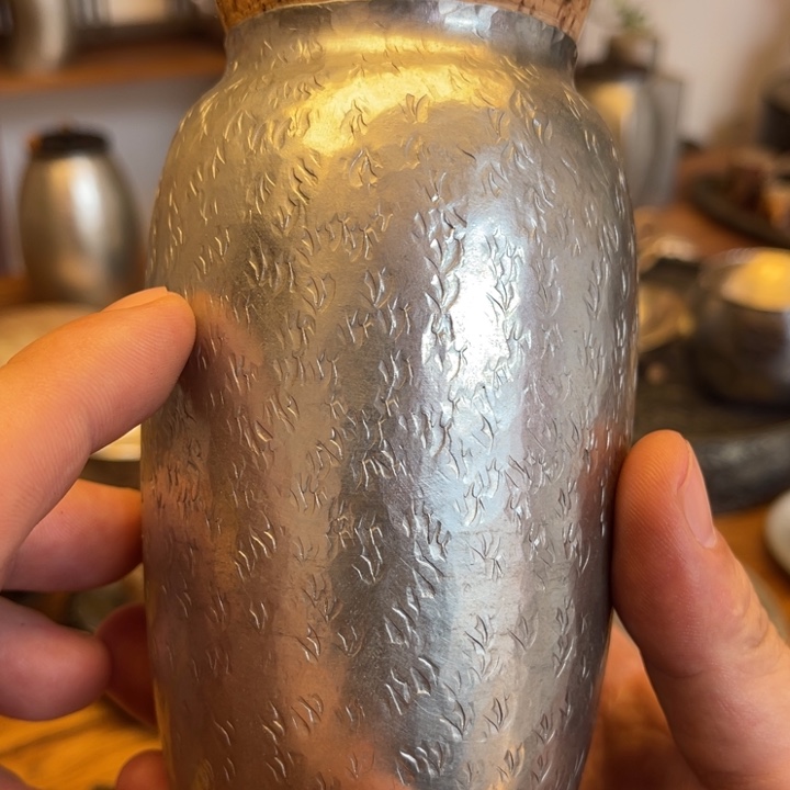 清***子足锡茶叶罐………………………………