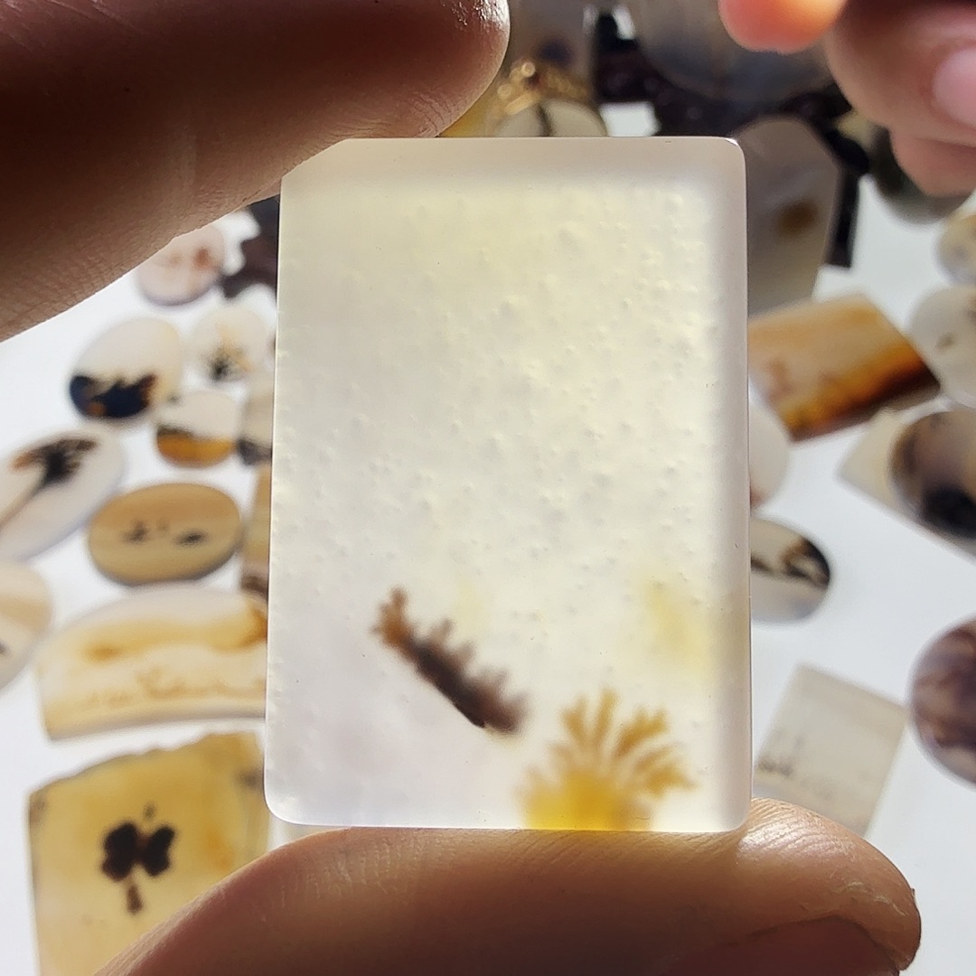 玛瑙/玉髓未镶嵌珠宝半成品