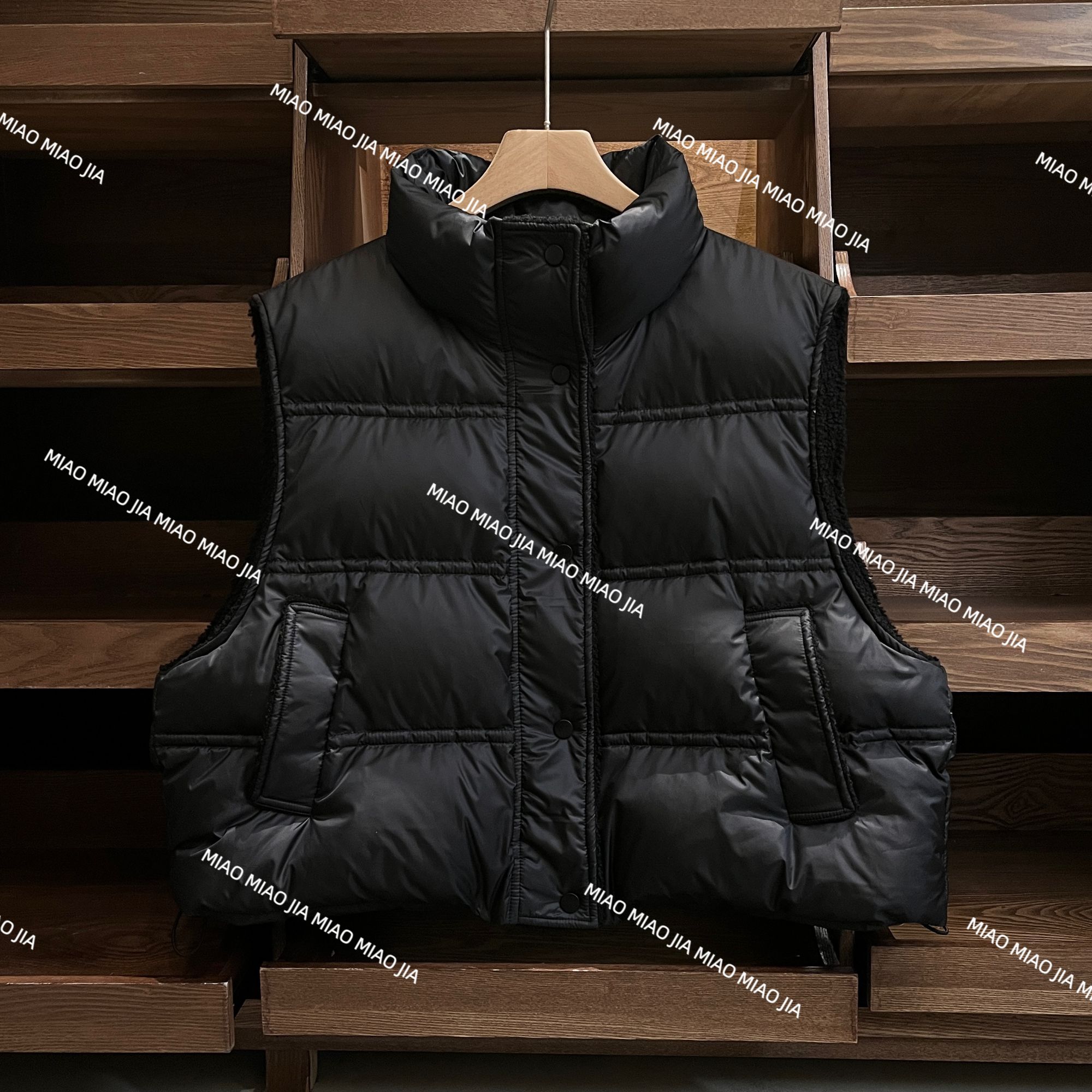 /苗苗家/『冬-刊』韩版羊羔毛拼接羽绒马甲女短款宽松坎肩背心