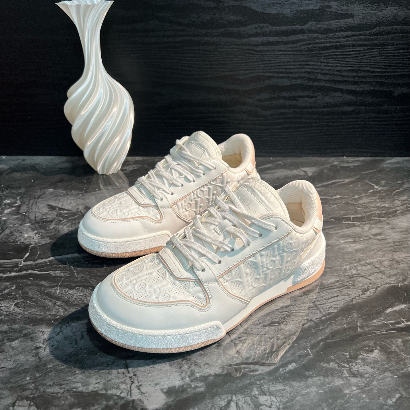 95新 DIOR/迪奥 1379/37码/白色暗纹满印板鞋