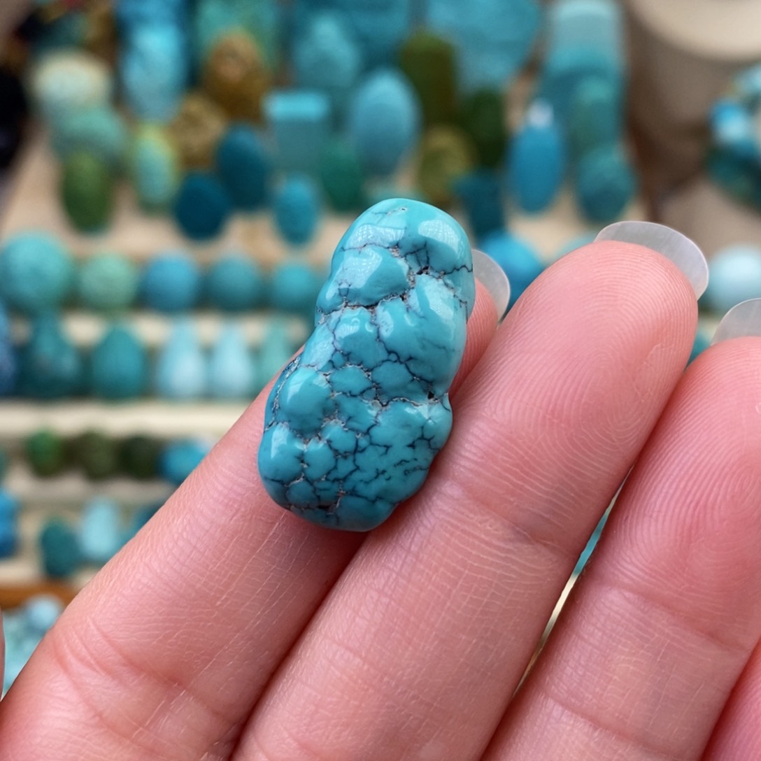 绿松石珠宝奇石未镶嵌13*24mm