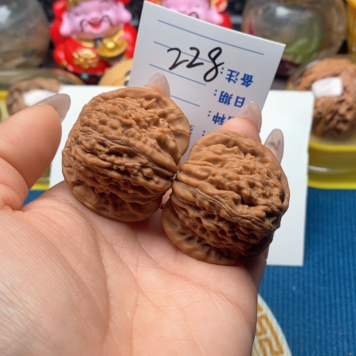 文玩核桃把件228号42全品四座楼