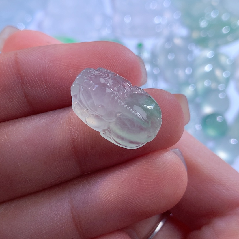 【闪购商品】翡翠颈饰未镶嵌缅甸翡翠