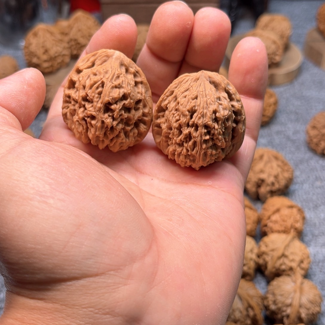 文玩核桃把件南疆石微修