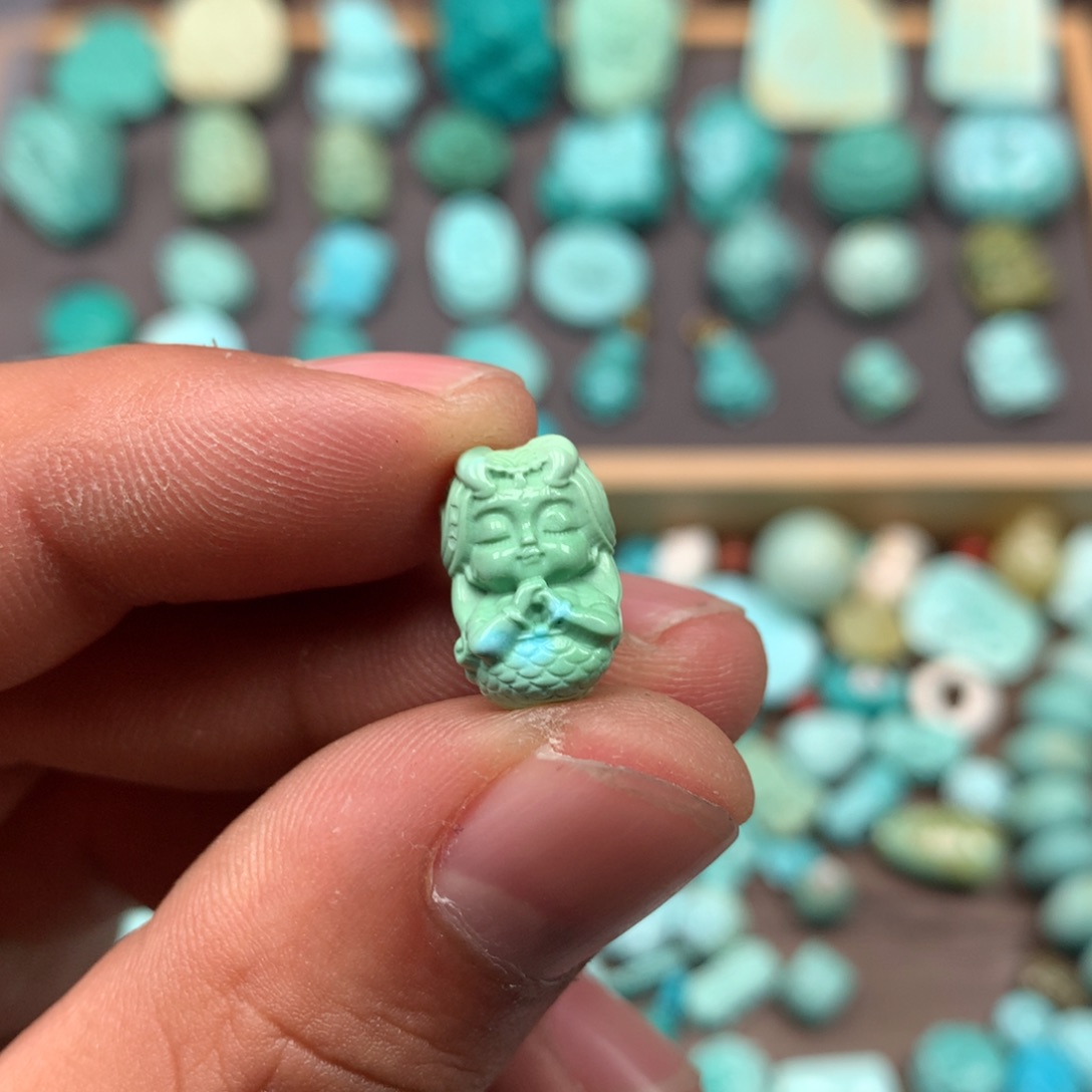 绿松石雕刻未镶嵌