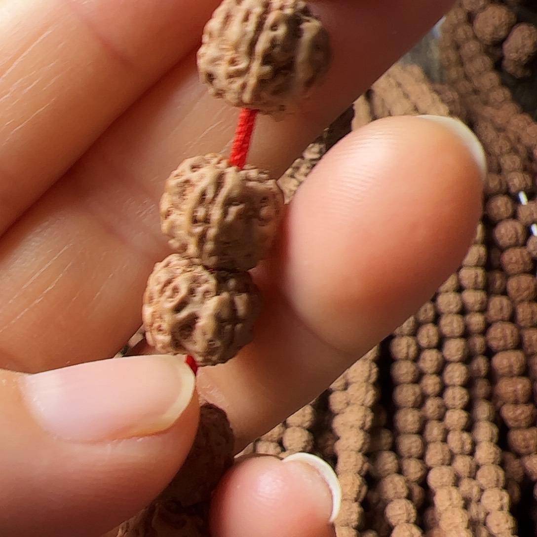 金刚菩提吊坠玉龙，非精品手串，发114颗籽