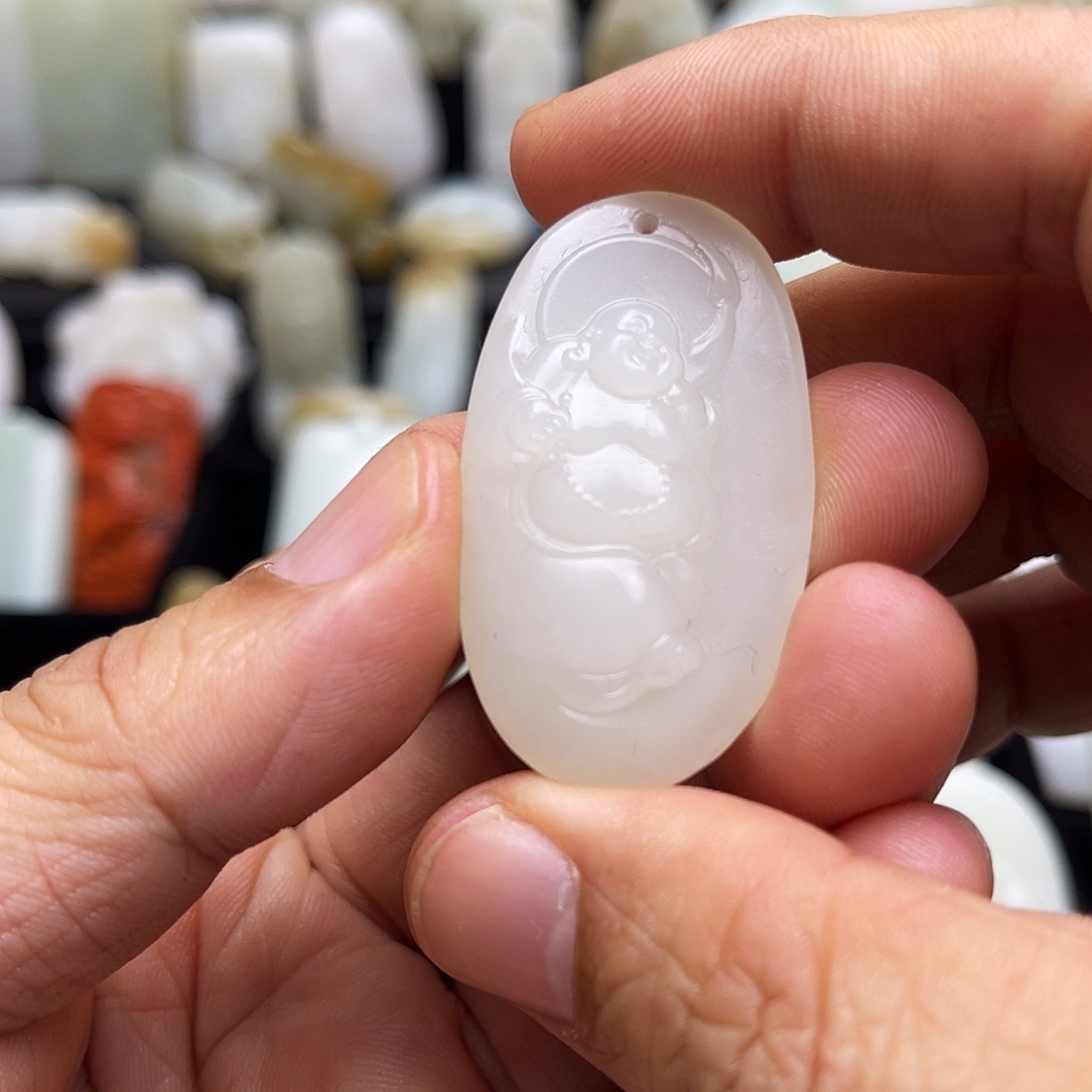 和田玉颈饰未镶嵌