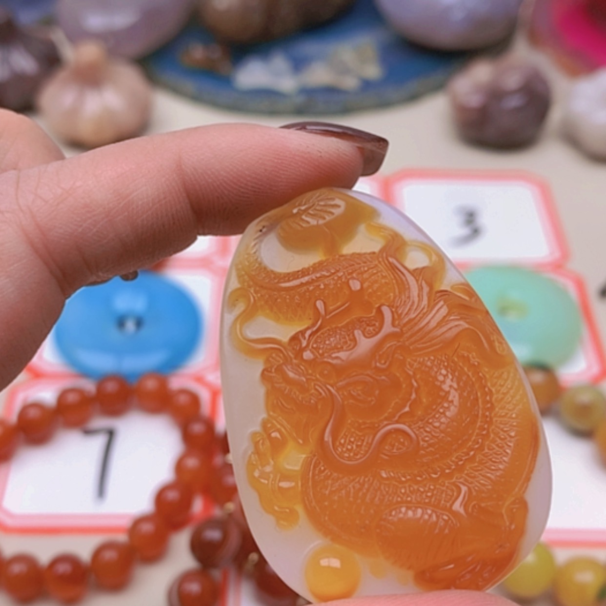 【闪购商品】未镶嵌玛瑙/玉髓珠宝半成品陈**酒