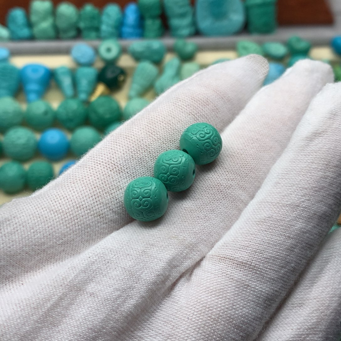 齐****高瓷绿色卡9回纹珠