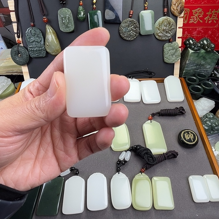 明***明玉白三五面包牌无事牌
