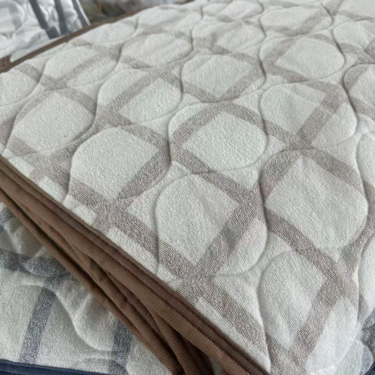 纯棉毛巾料 薄款绗缝垫100*200