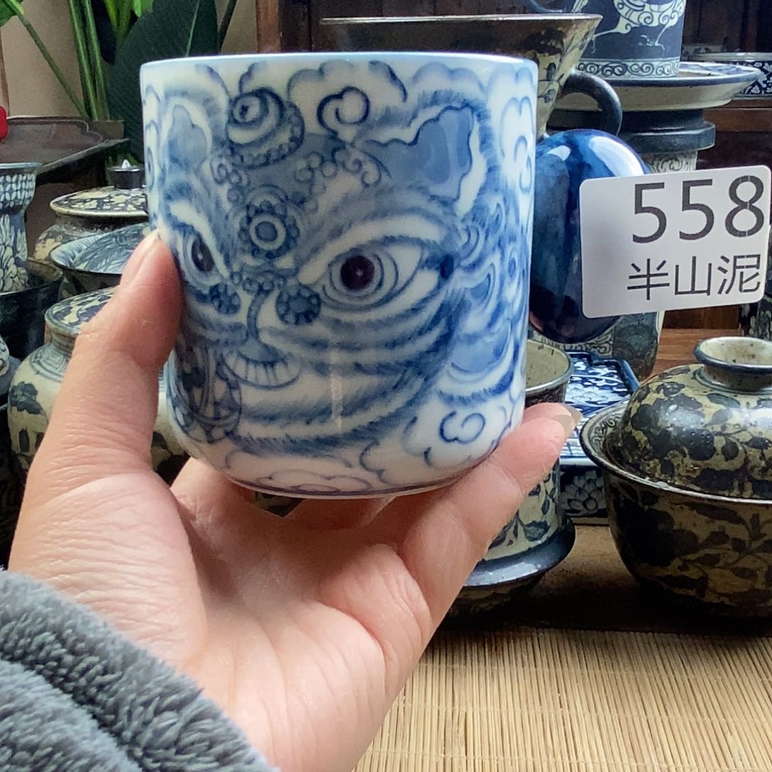 手工手绘青花陶瓷