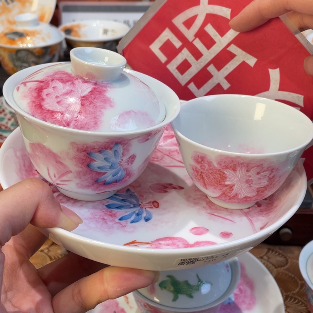 汐***活我是一只小小鸟，我是一