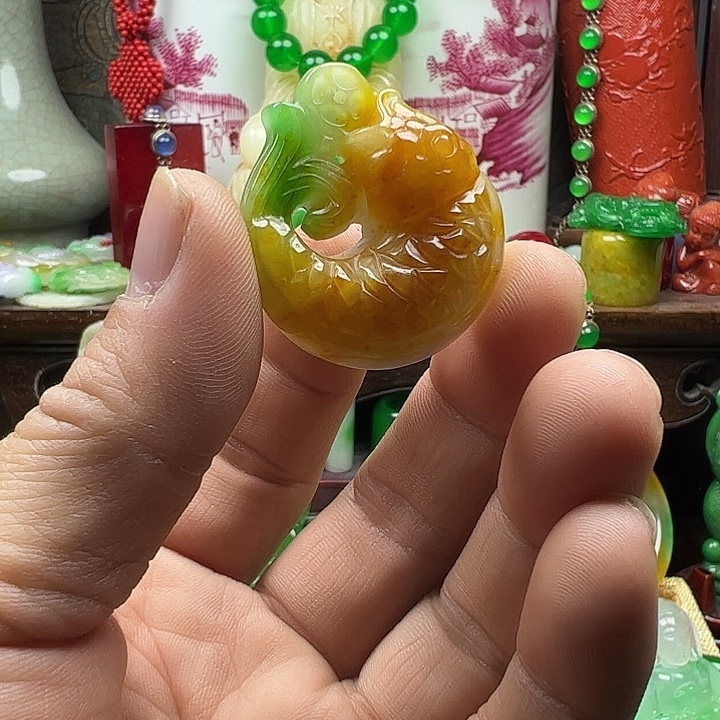 翡翠未镶嵌颈饰新号开播，全场福利