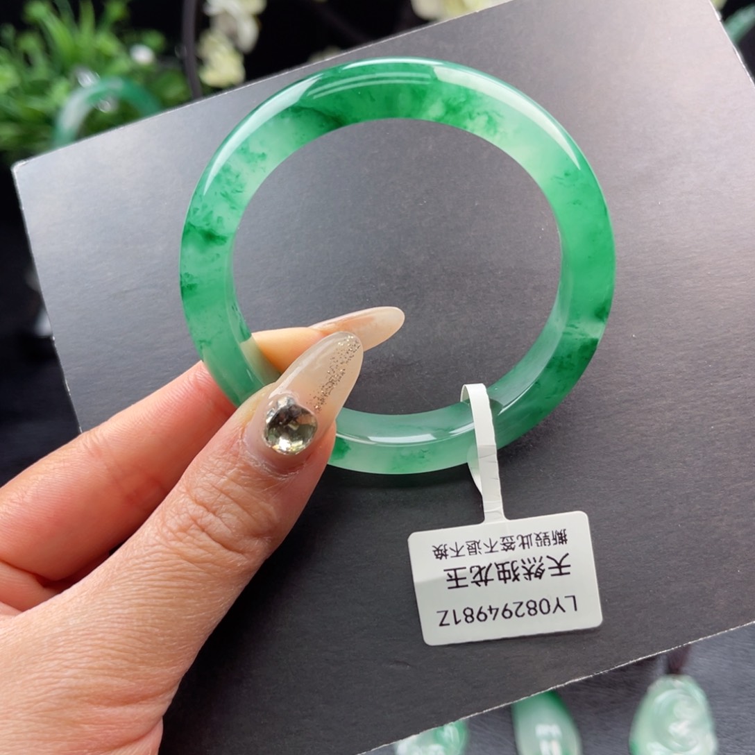 石英质玉手镯未镶嵌洢**爸